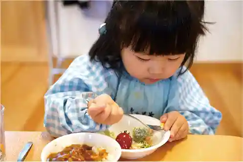 給食